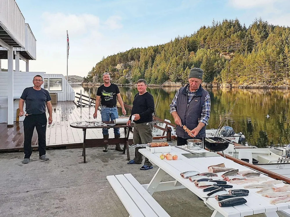 Seaside Fisherman s Haven-By Traum