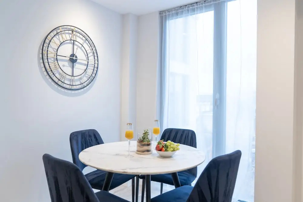 Apex Lofts Suite - 2 bed 2 Bath w/ Rooftop Terrace