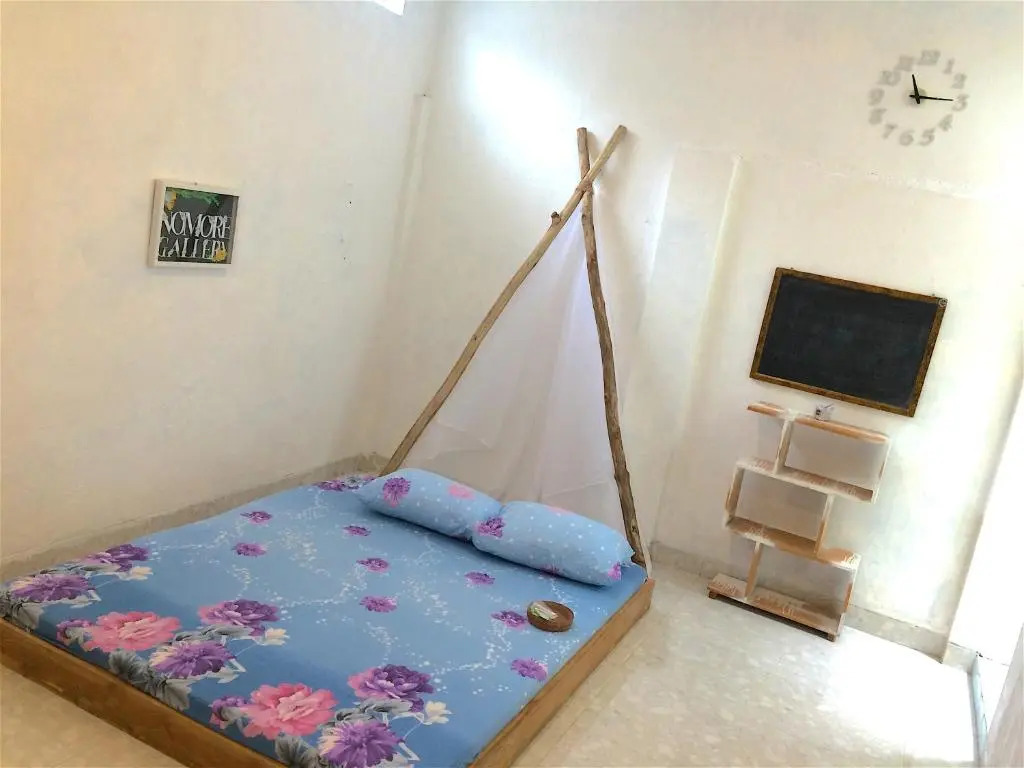 NOMORE Gallery and Guesthouse