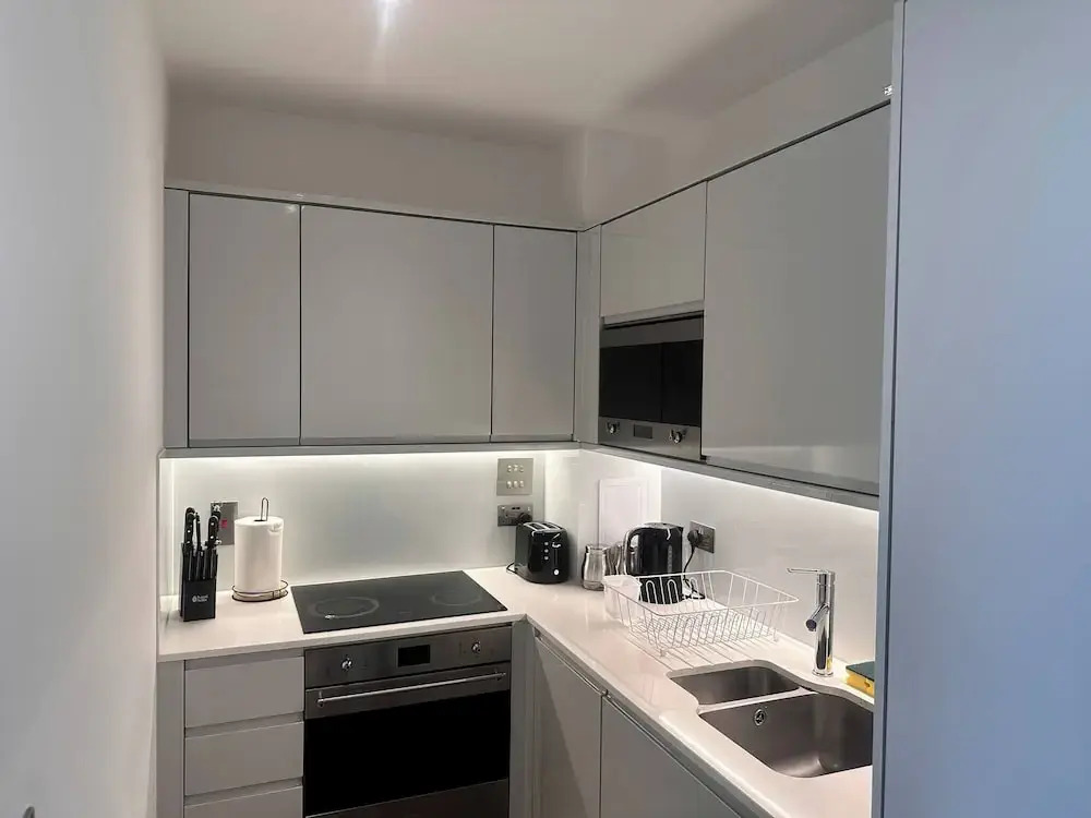 Cozy one Bedroom With a Big Balcony and Parking
