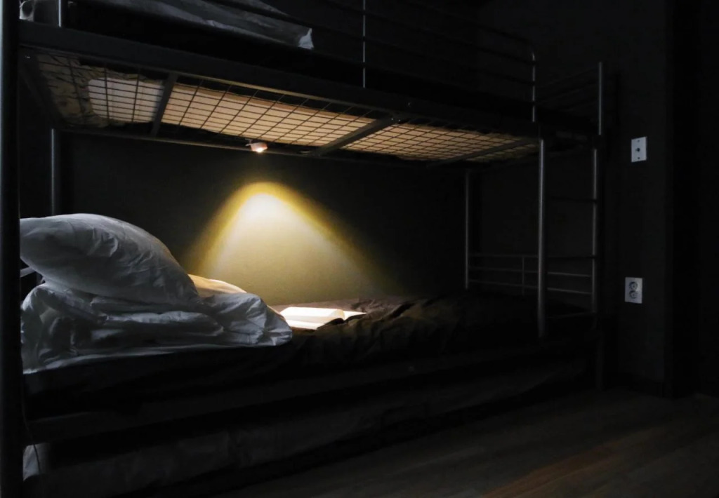 Paul's Guesthouse - Hostel
