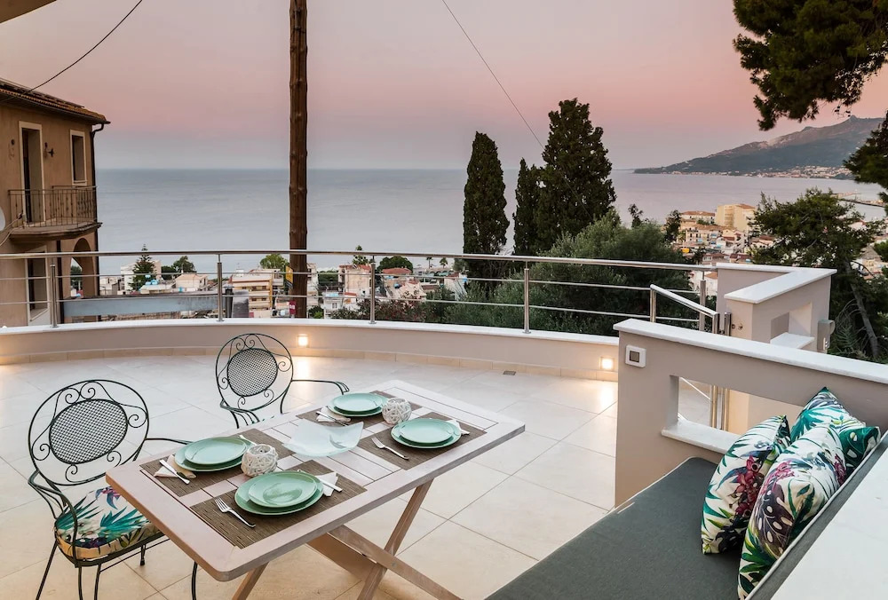 Anassa's Residence