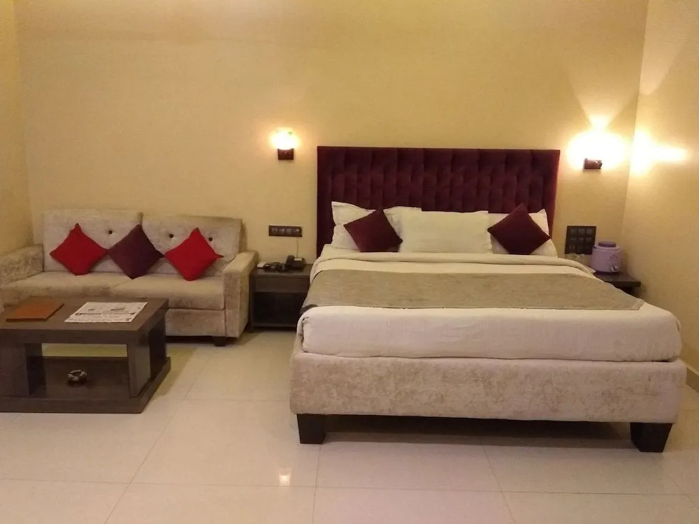 JK Rooms 127 Hotel Parashar Check In