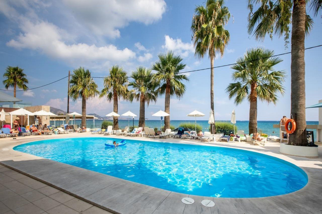 Cameo Beach Resort