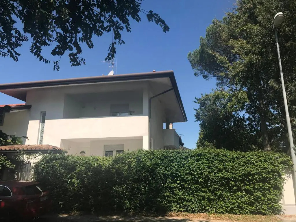 Peaceful Villa 20 min from sea