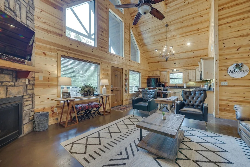 'penny Lane Lodge' Broken Bow Cabin < 6 Mi to Lake