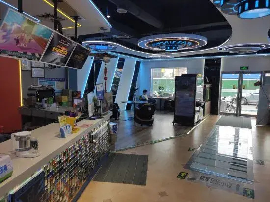 Cool Games E-sports Hotel (Xuchang Caowei Ancient City Pang Donglai Branch)