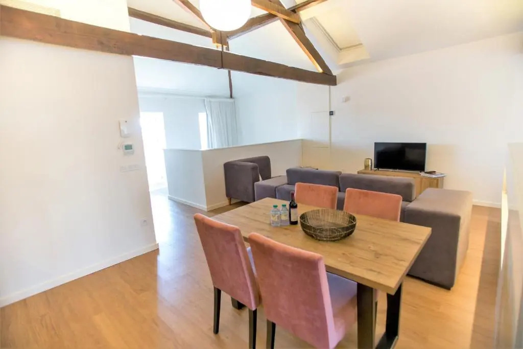 Clérigos Prime Suites by Porto City Hosts