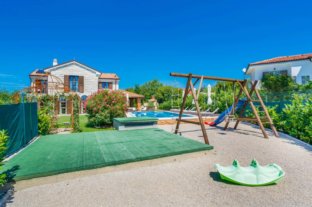 Villa KAMENICA