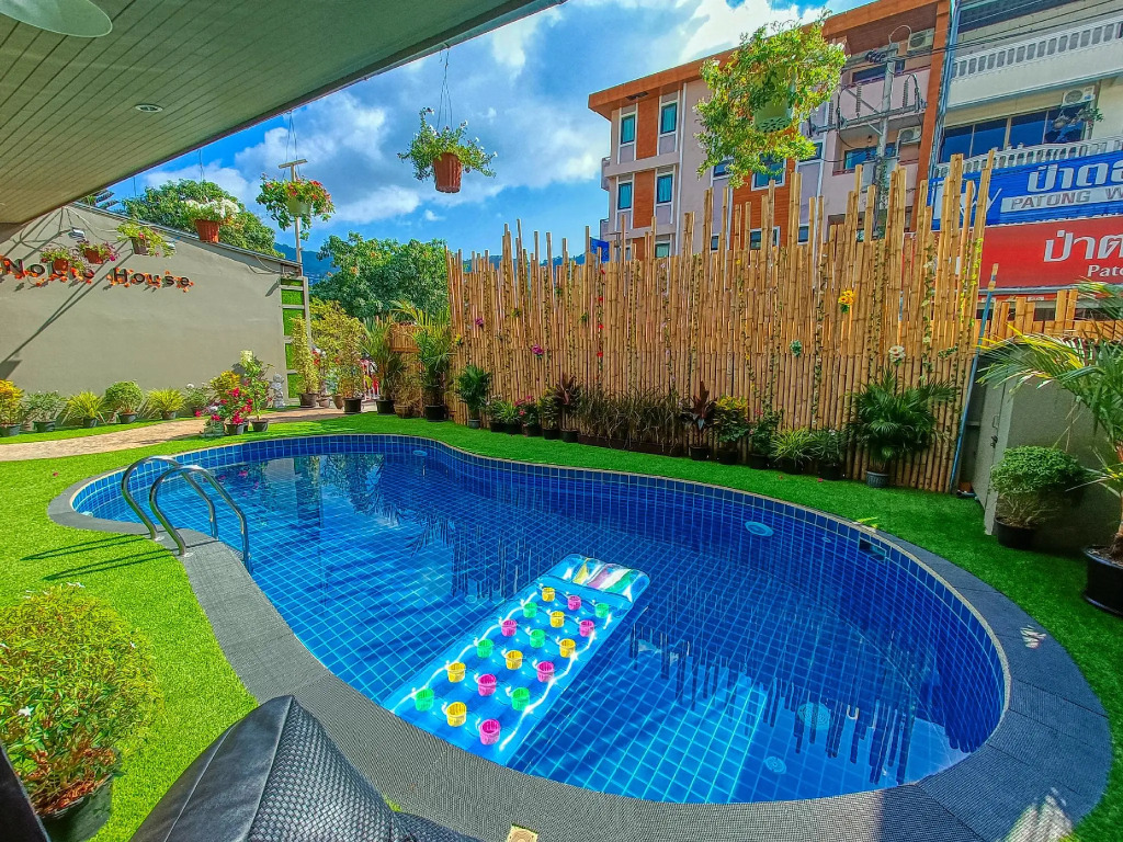 Noble House Patong