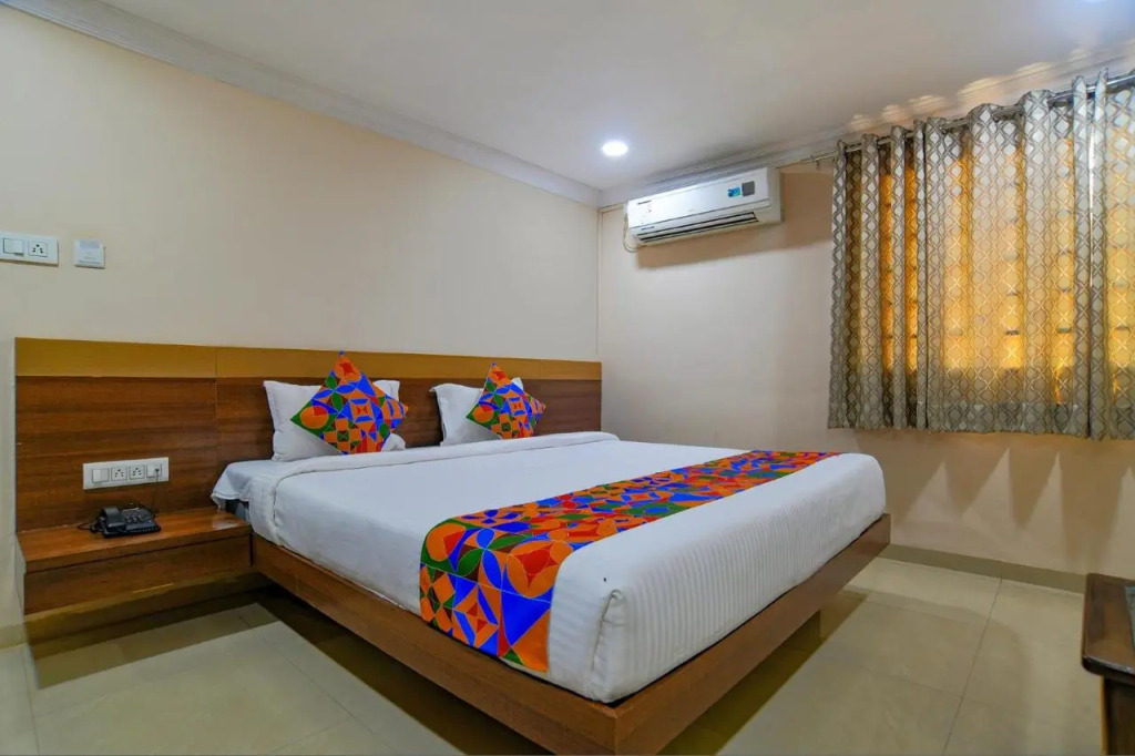 FabHotel Pishori - Vijay Nagar
