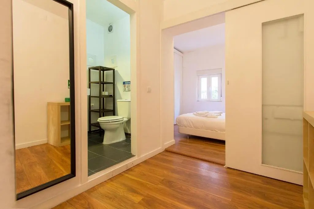 Typical Tailor Made Flat in Central Graça