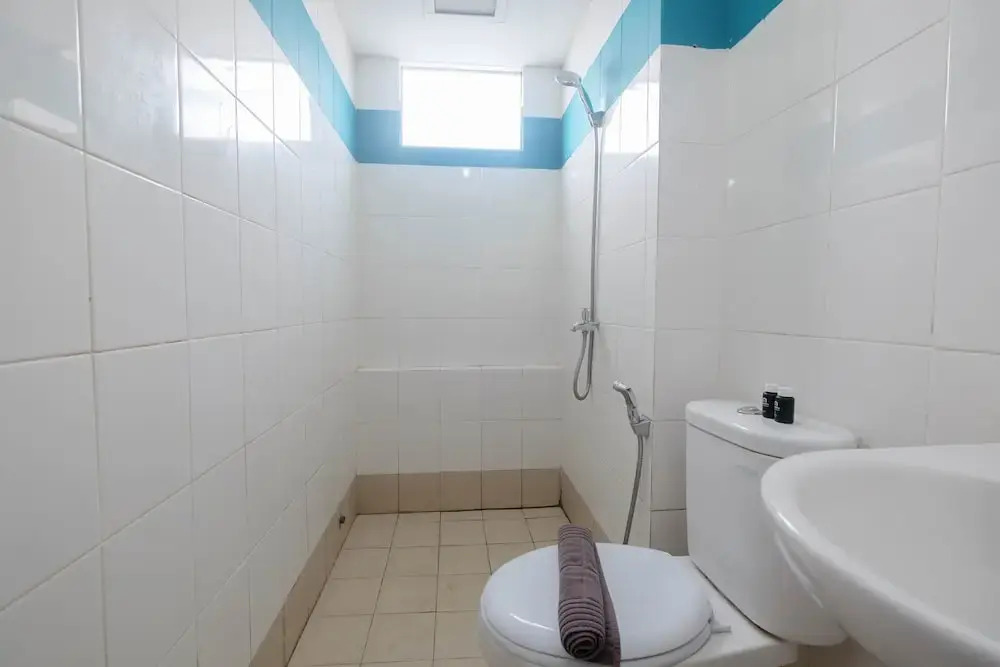 Great Location And Comfort 3Br At Bassura City Apartment
