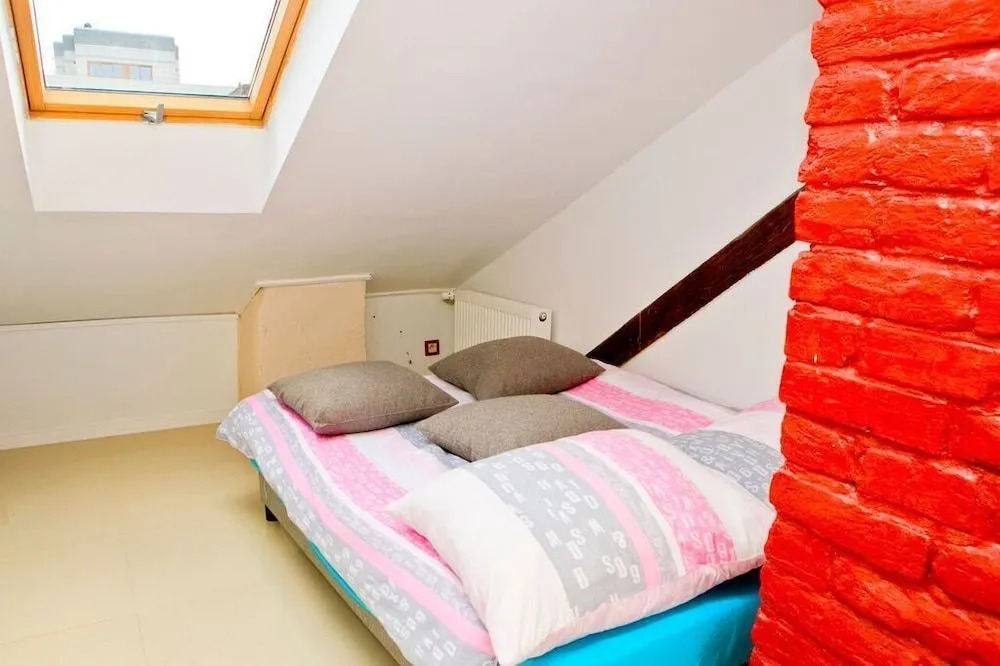 Apartamenty Hoża Attic Studio