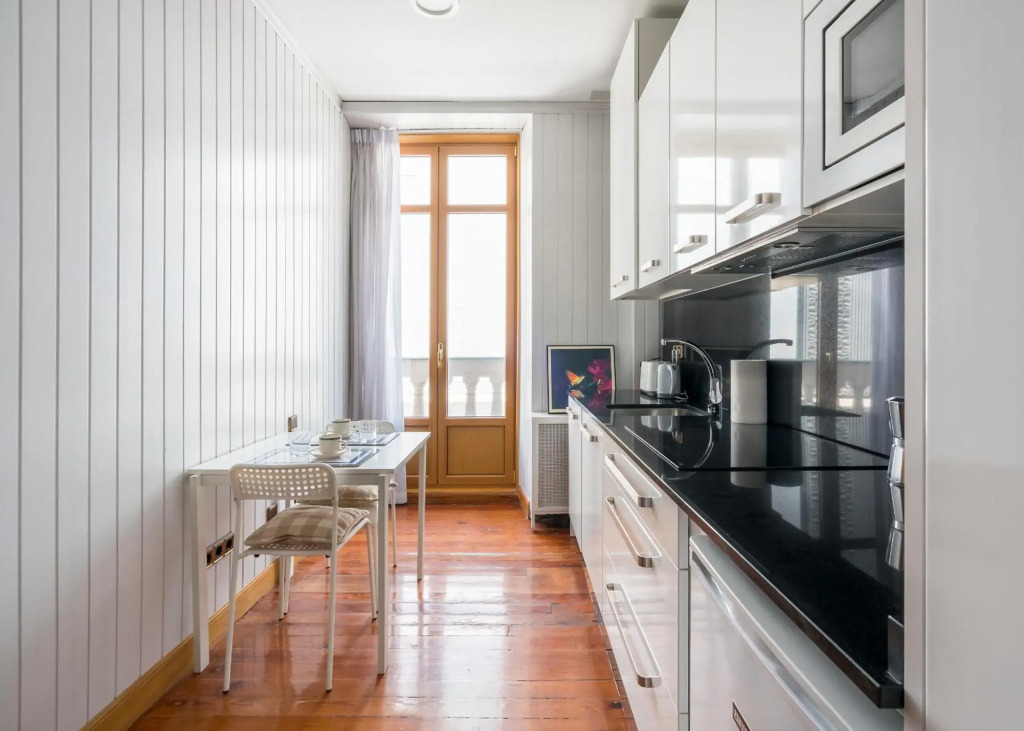 Ayala apartment by People Rentals