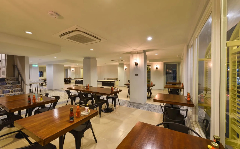 Montree Phuket Hotel