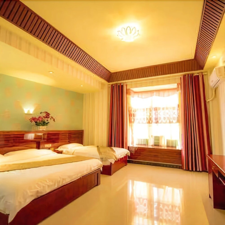 Sirilora Hotel