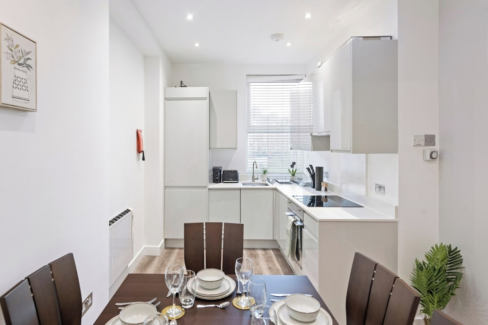 Apartment - Sleeps 11 - Hampstead Highstreet 5mins