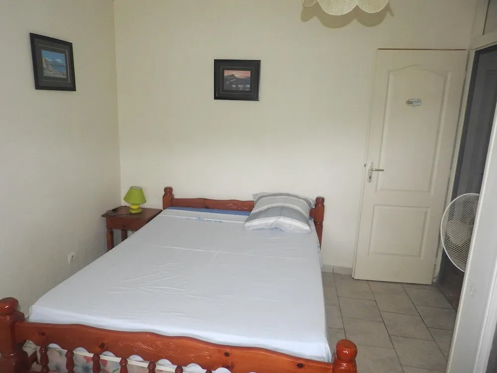 Apartment With 3 Bedrooms in La Trinité, With Shared Pool, Enclosed Garden and Wifi - 1 km From the Beach