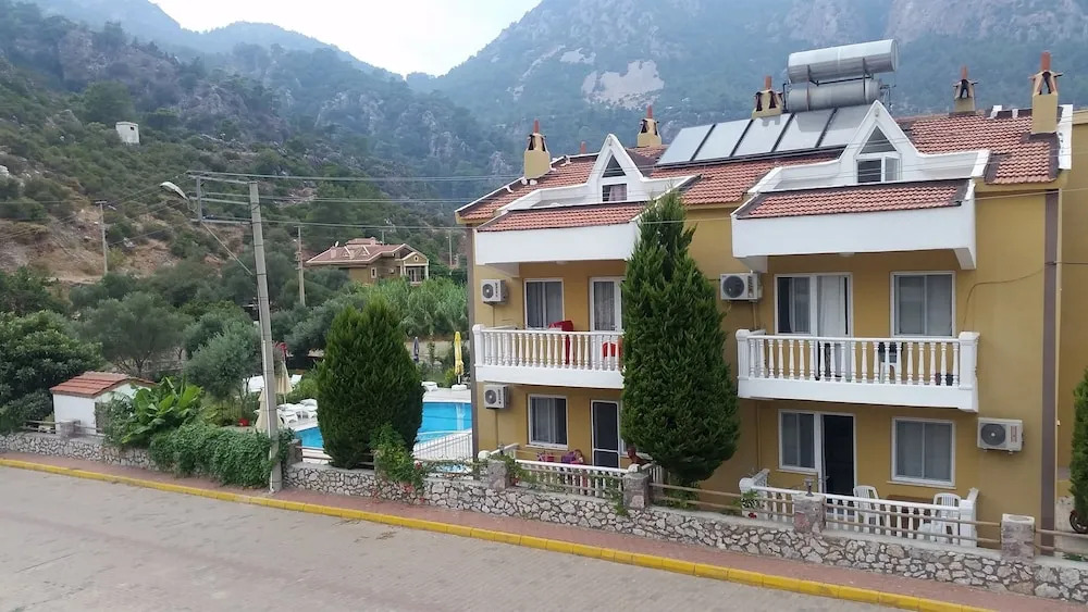 Gökmen Apartments