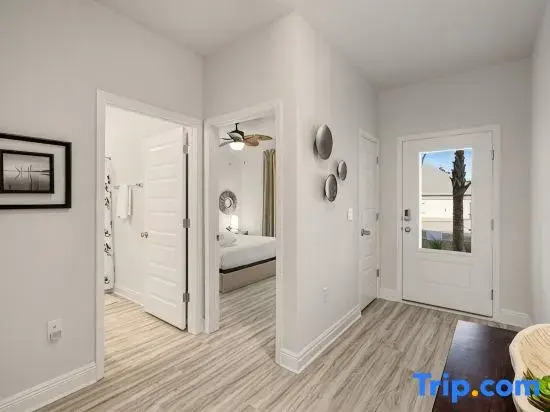 Golf Cart Included  | Walk to Beach | Pool | Bikes