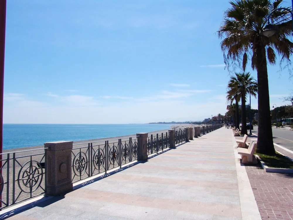 Apartment With 3 Bedrooms in Marina di Gioiosa Ionica, With Balcony