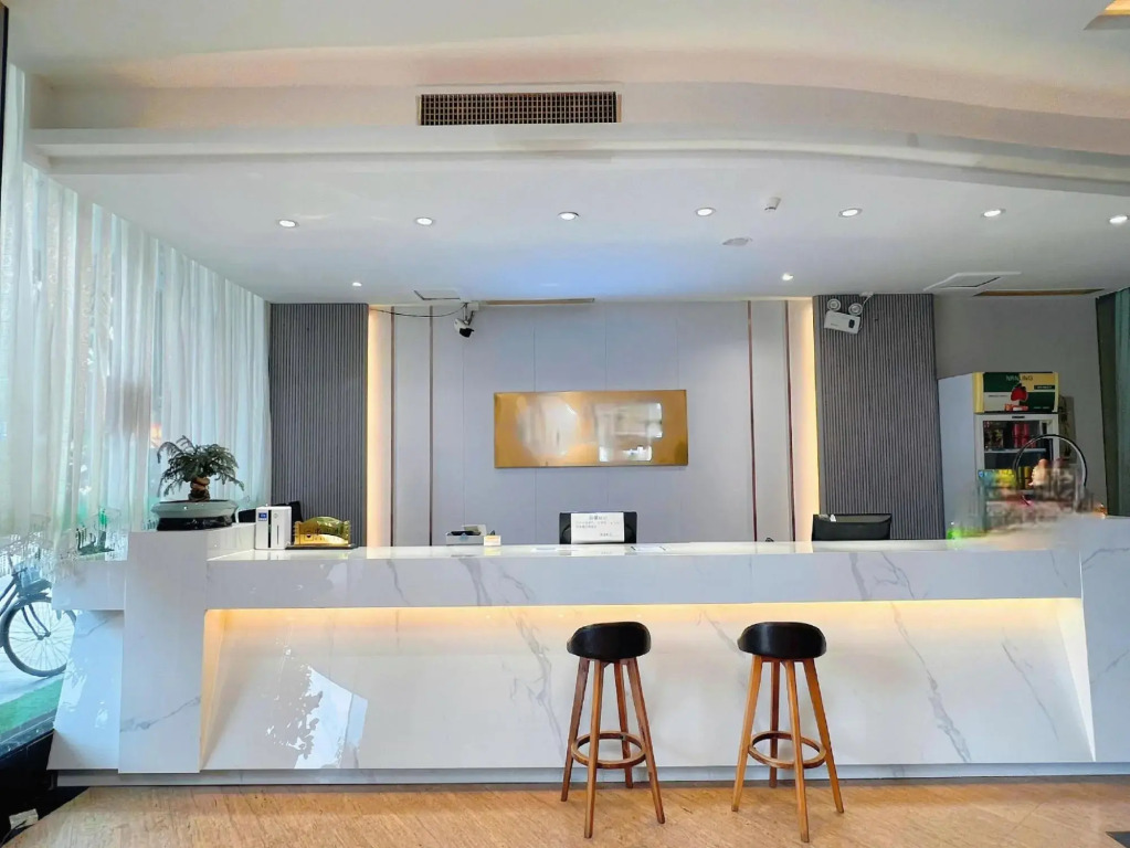 Yulin Jade Business Hotel