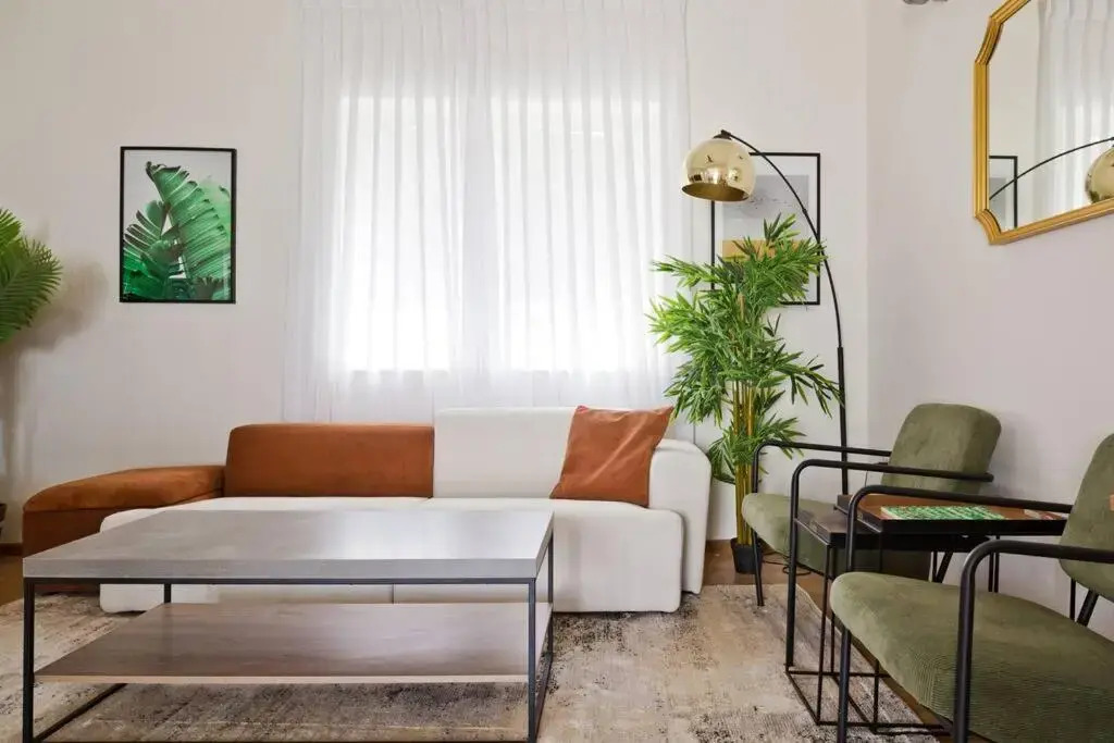 ^Superior 1 BR in the heart of the old north^