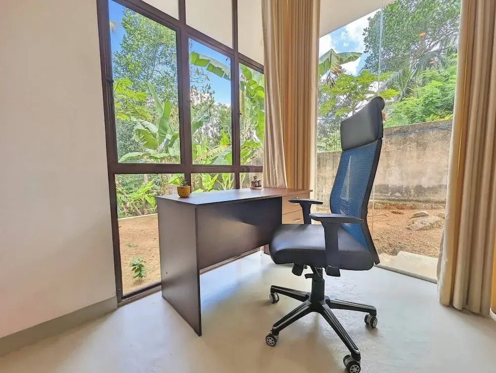 Serene Oasis in Galle - Tranquil Retreat with Breathtaking Views