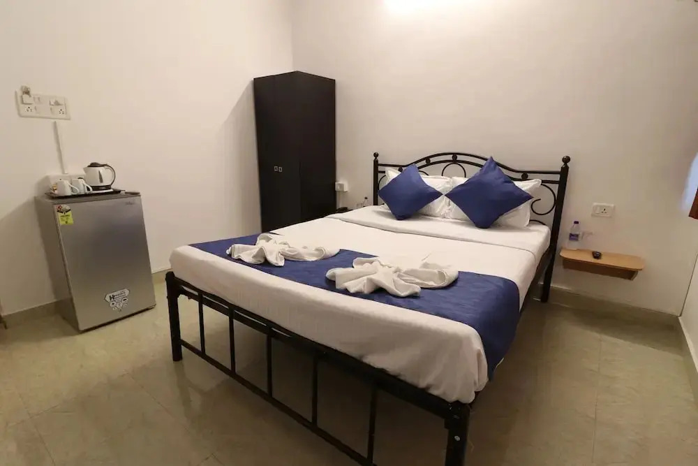 OYO 85106 Hotel Elvin,s Place