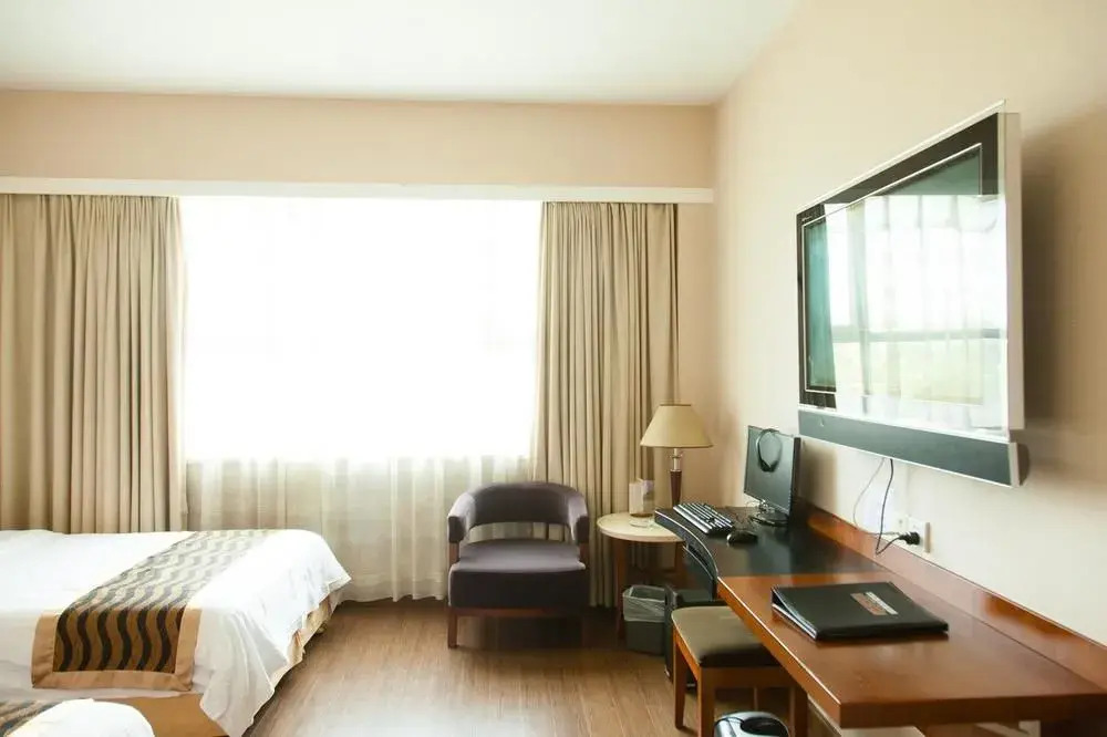 Crown Jiakai Hotel