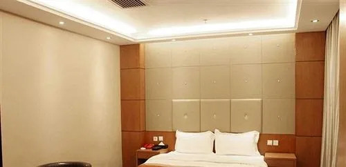 Yinchuan Lang Yue Hotel