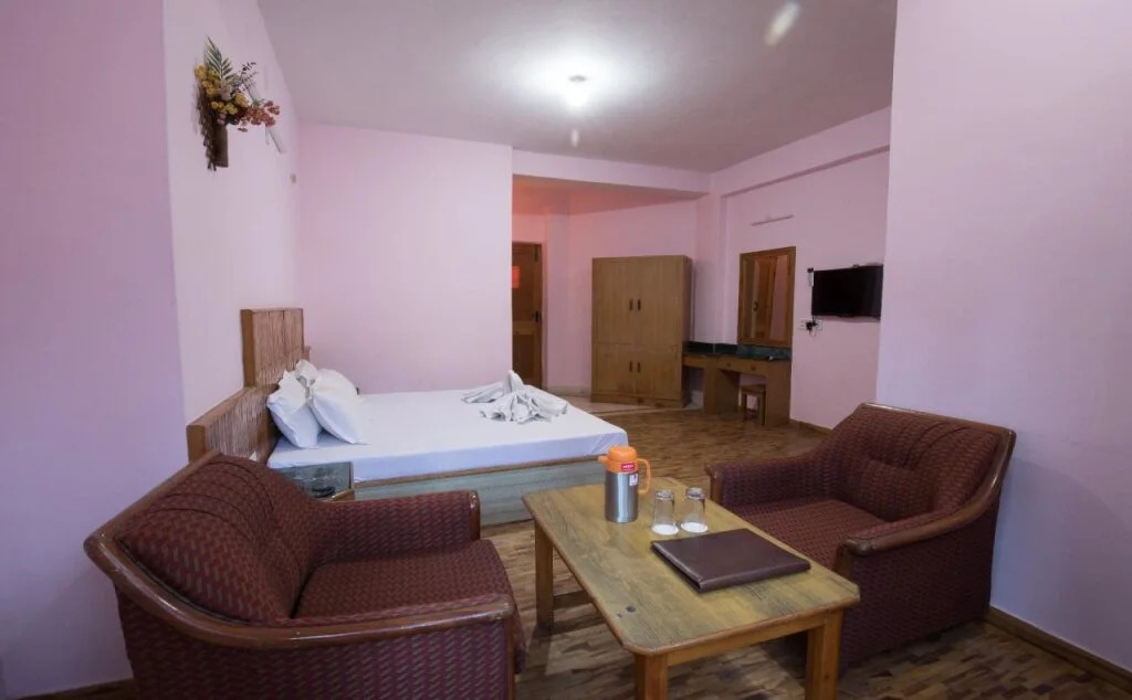 Hotel Satkar Residency - Riverside Old Manali