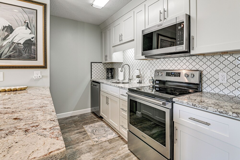 Water-view Patio! Condo 2 Mi to Surfside Beach
