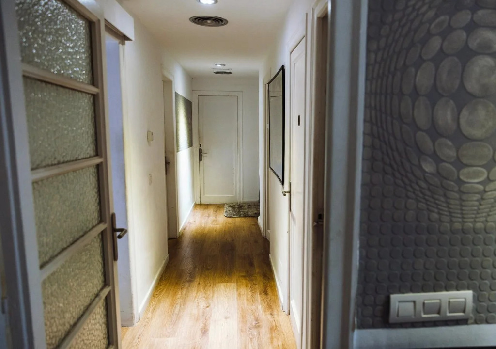 Rooms Hola BCN B & B