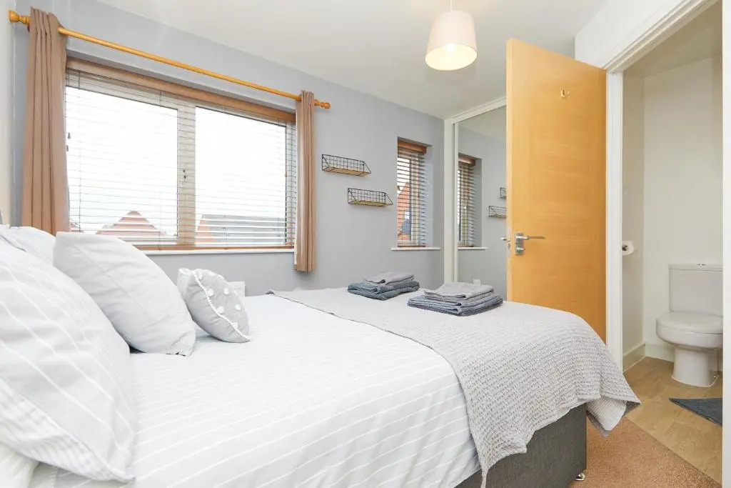 Royal Derby Hospital House (2.5 bath)