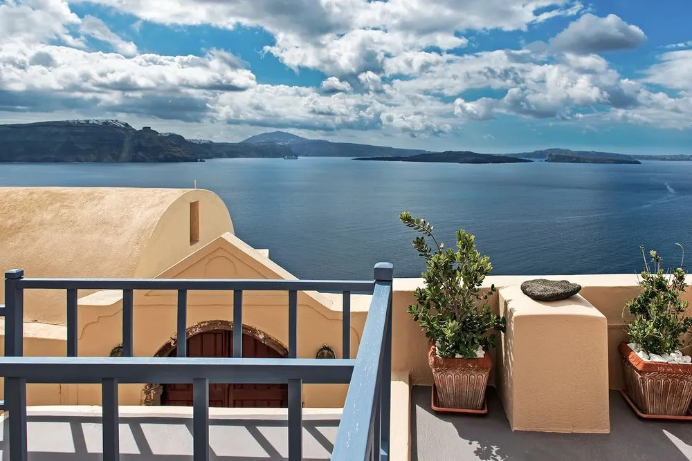Lucky Homes - Oia