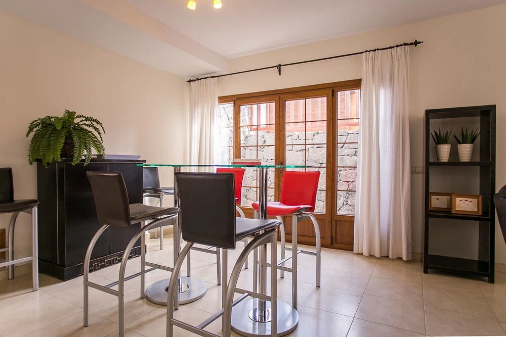 Luxury Villa With Private Heated Pool 15