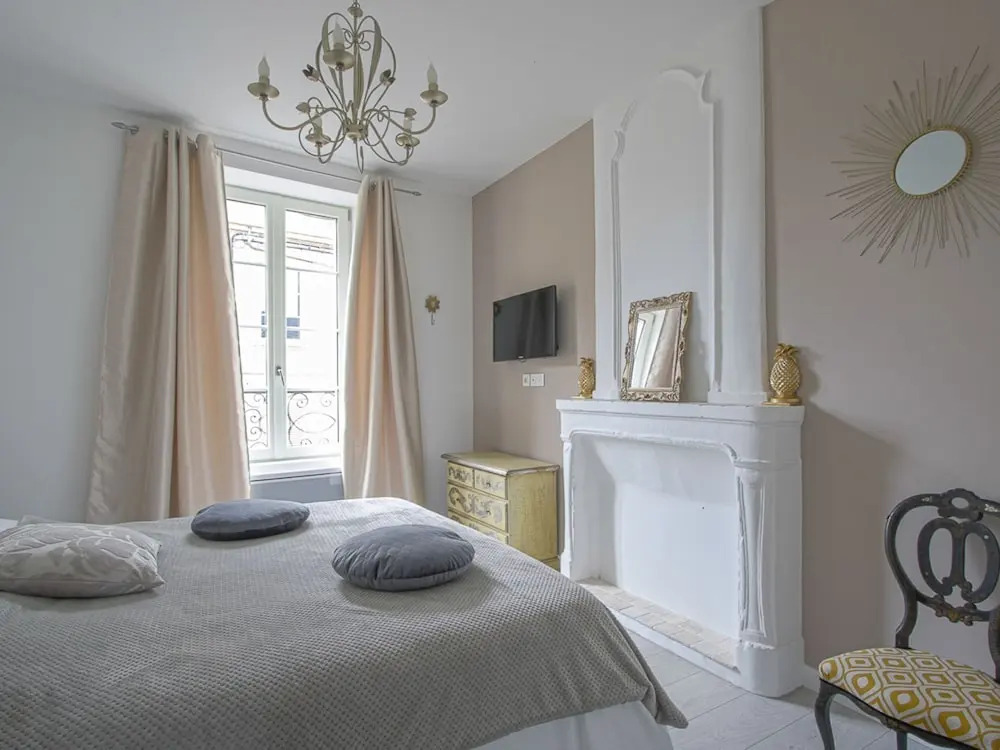Large and Beautiful Apartment in the Heart of Bayeux