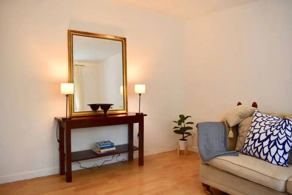 Bright Apartment in Stockbridge, Edinburgh