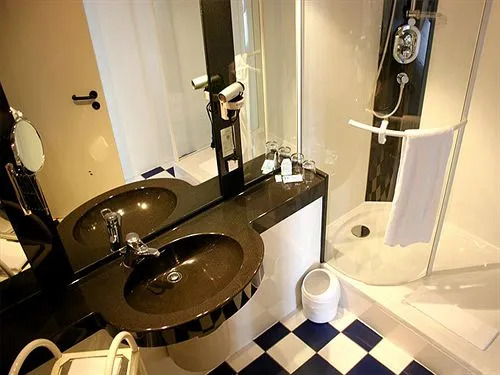Bach Hotel
