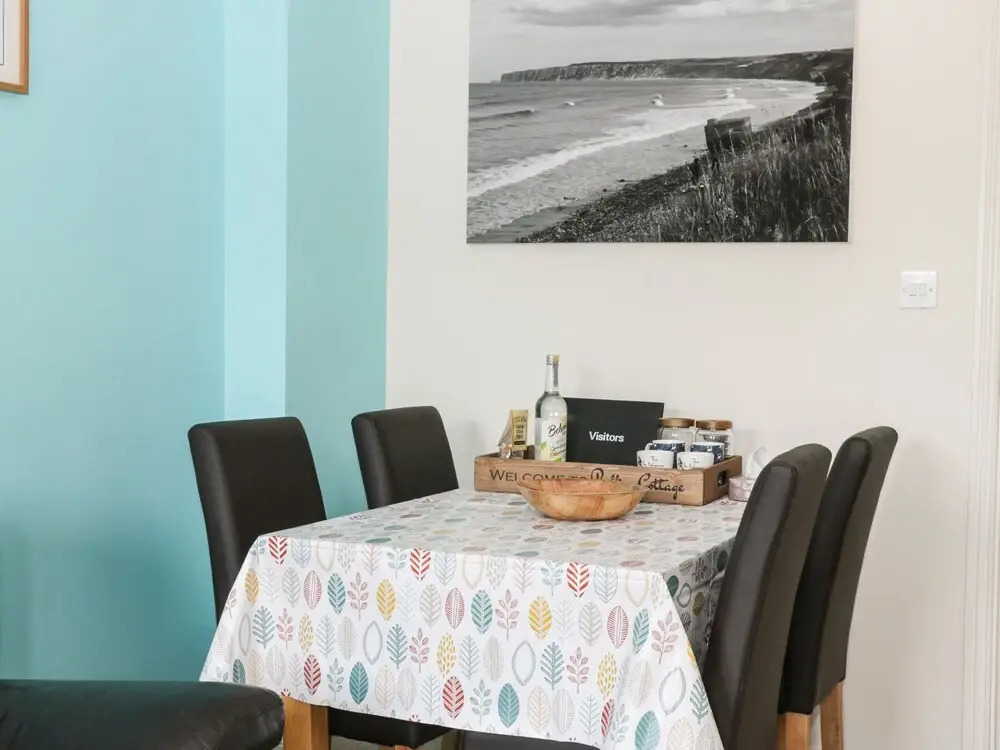 Puffin Lodge - Part of the The Bay Filey Holiday Village with pool, gym and direct beach access, pub, restaurant, tennis and meadows walks