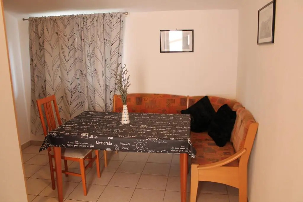 Apartments Ana