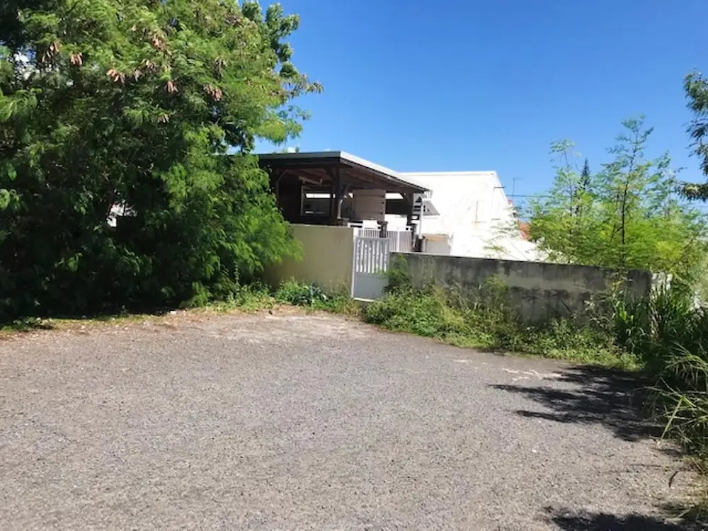 Studio in Sainte-anne, With Terrace and Wifi