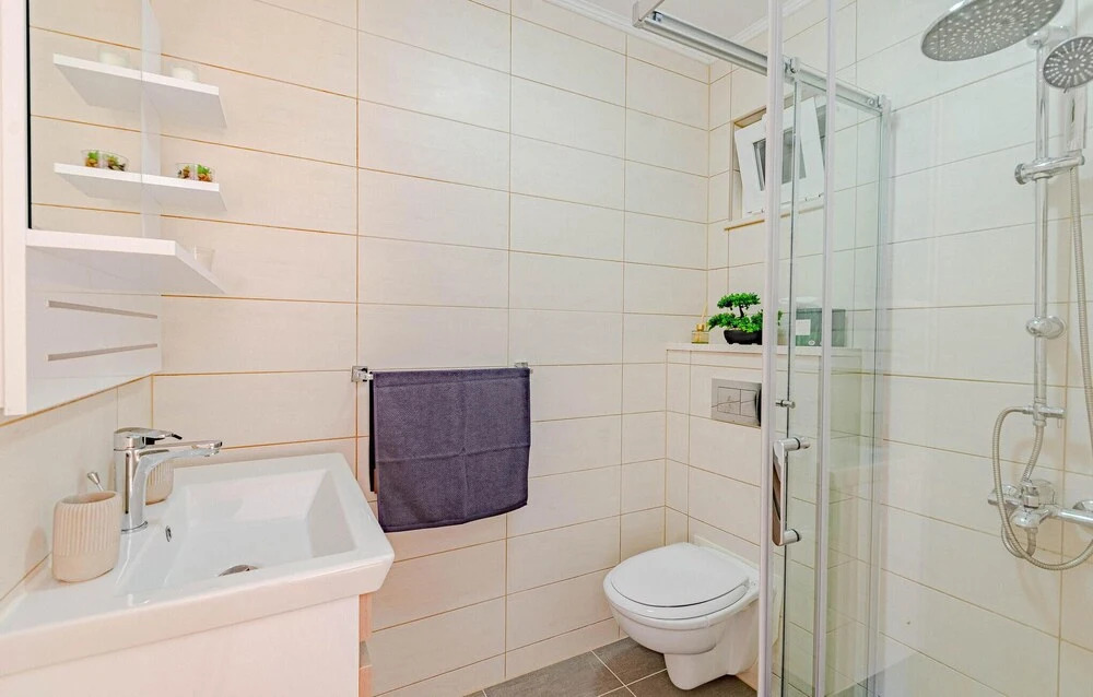 Awesome Apartment in Zrnovo With Outdoor Swimming Pool, Wifi and 3 Bedrooms