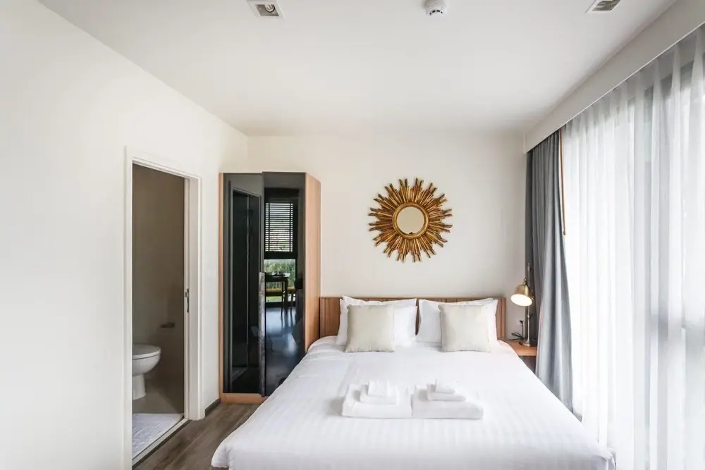 D263 - Mountain View 7th Floor Studio With Pool gym Central Patong