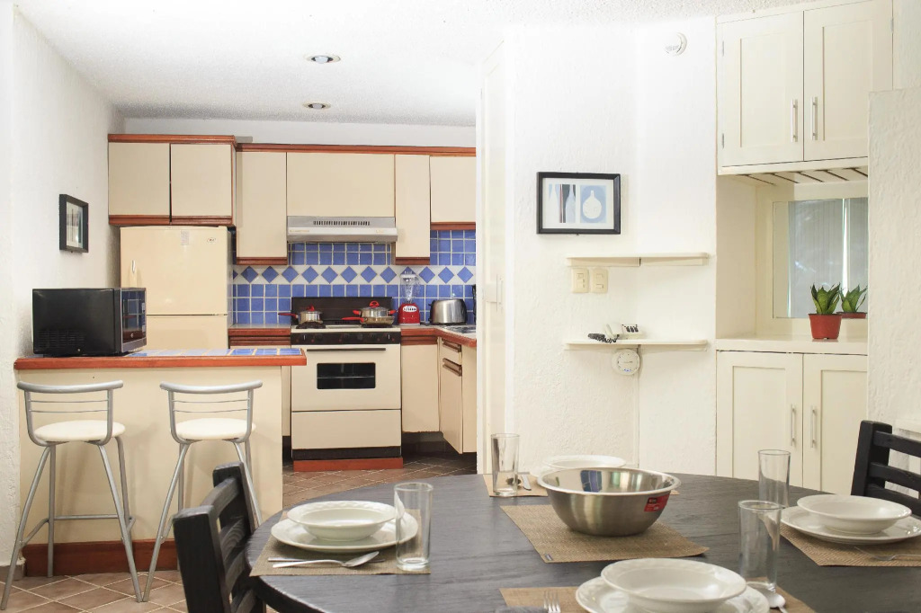 Las Gaviotas Hotel and Suites
