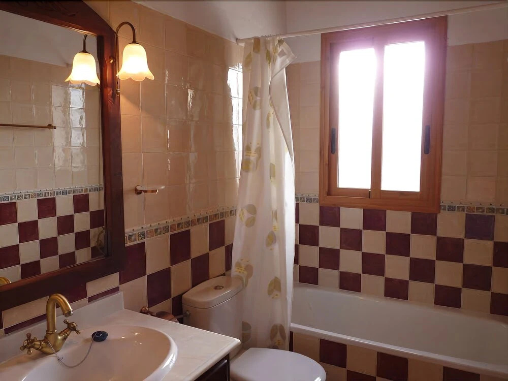 Malaga 101849 3 Bedroom Villa By Mo Rentals