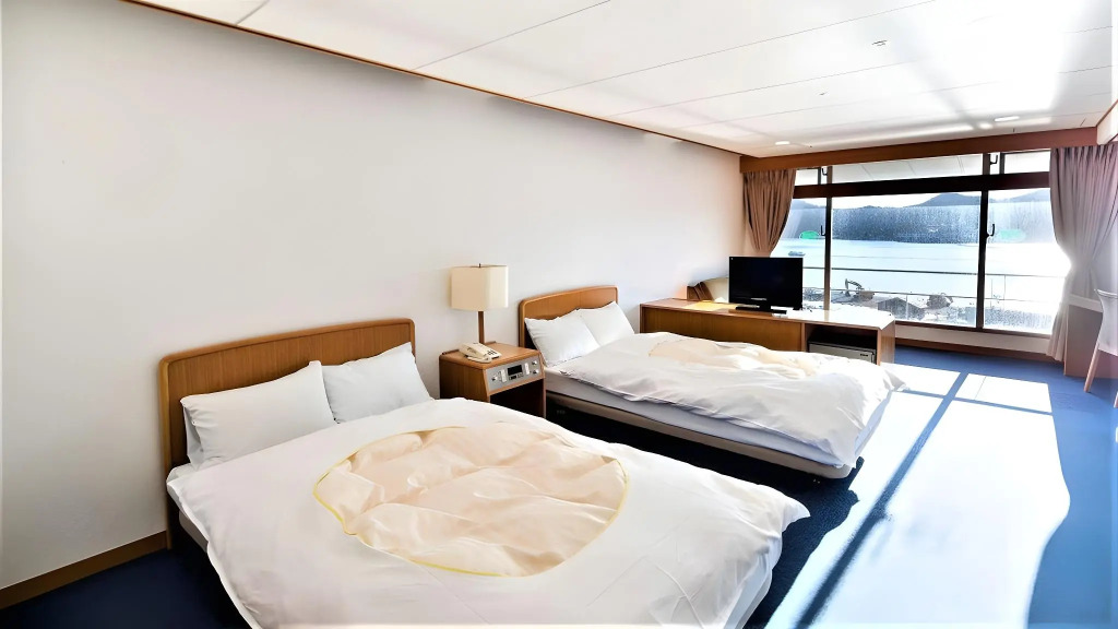 Hotel Urashima