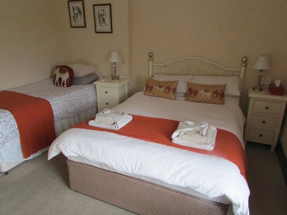Lion Hotel